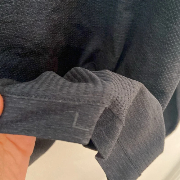 Lululemon Metal Vent Tech 1/2 Zip 2.0 - Picture 13 of 13